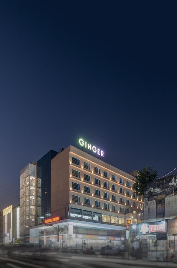 Ginger Surat City Centre Exterior foto
