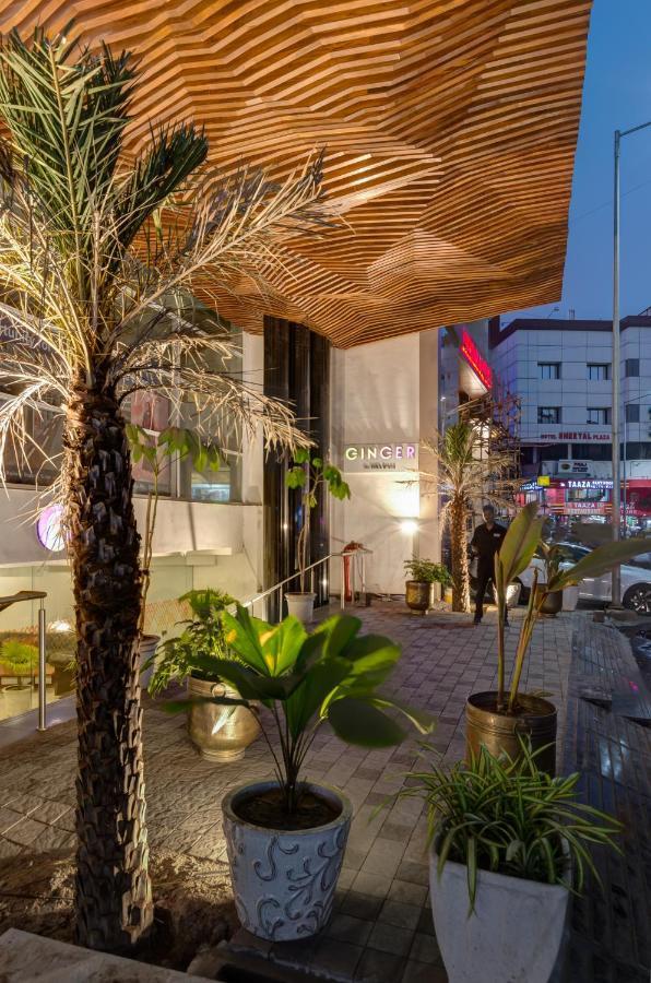 Ginger Surat City Centre Exterior foto
